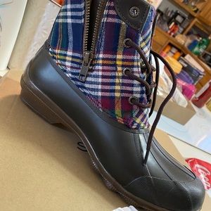 Sperry boots